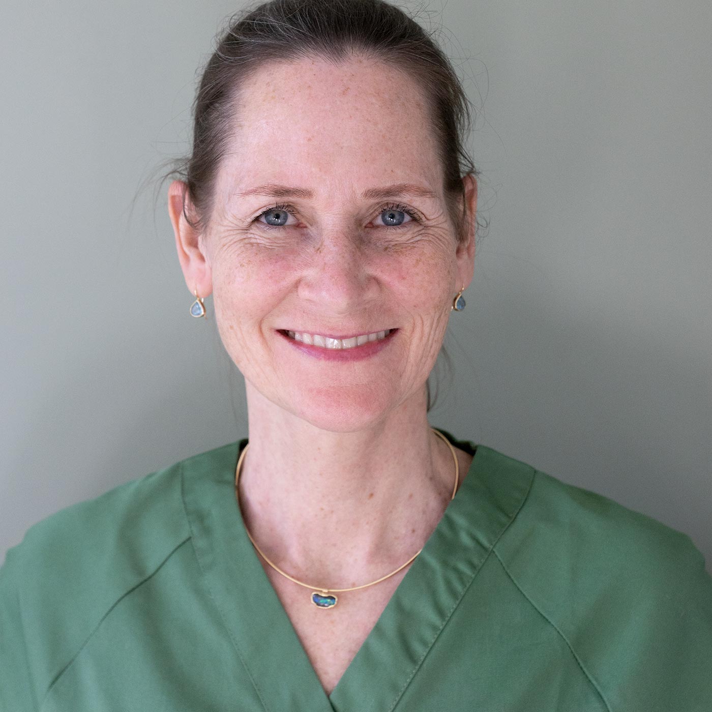 Praxis für ganzheitliche Kieferorthopädie & Funktionstherapie/CMD Berlin Zehlendorf | Dr. med. dent. Anne Linderhaus